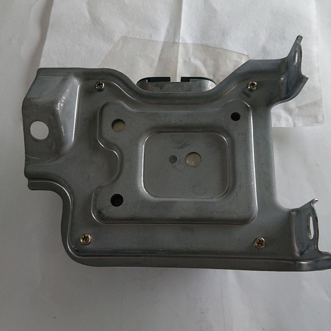 ランドクルーザー エアバッグコンピューター