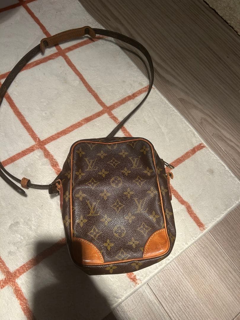 ルイヴィトン　モノグラム　アマゾンショルダーバック