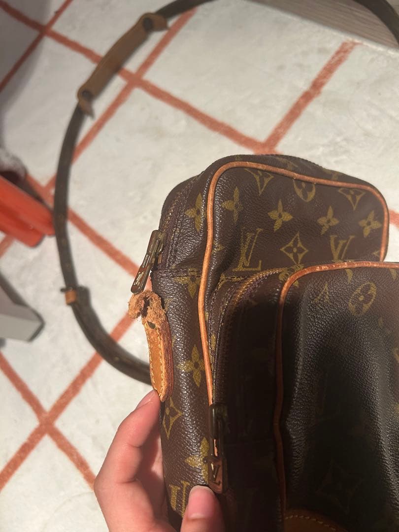 ルイヴィトン　モノグラム　アマゾンショルダーバック