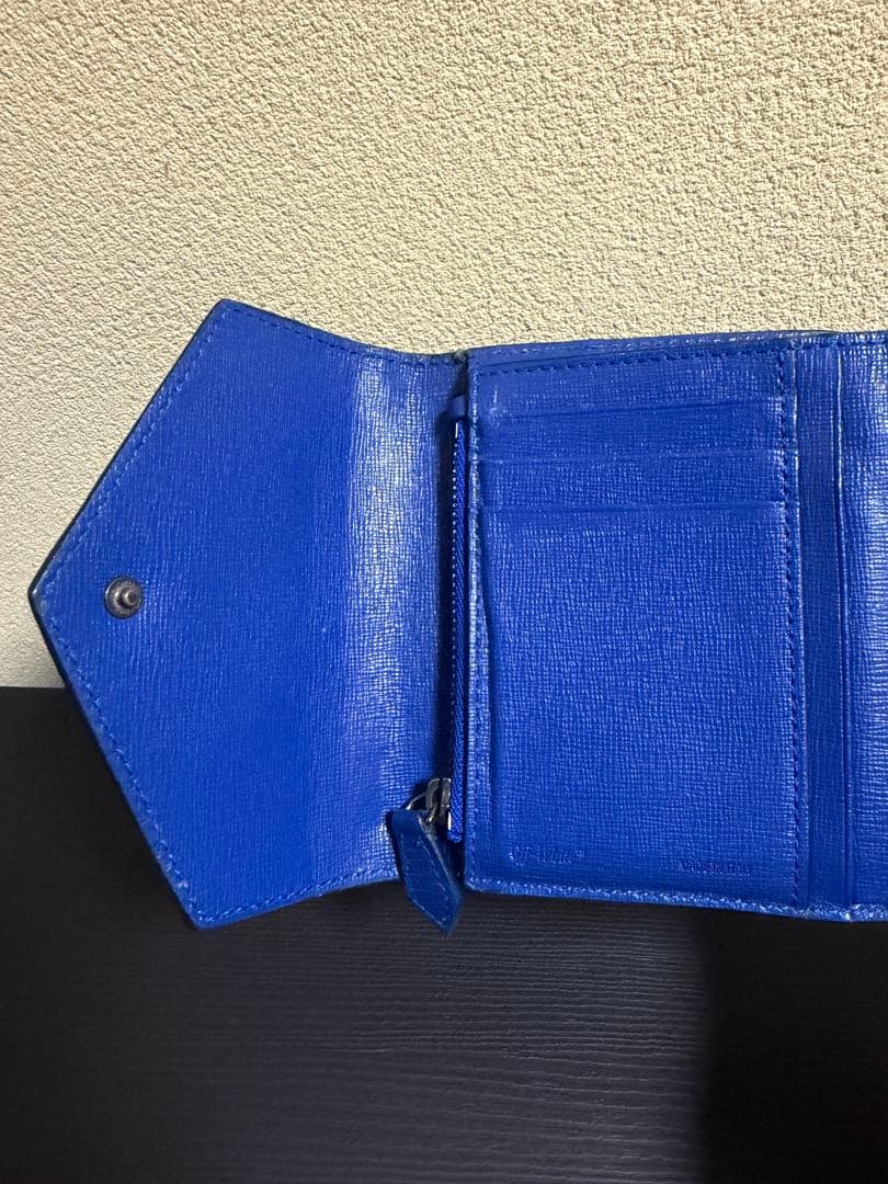off-white 三つ折り財布 オフホワイト　青 【ナタシャ】