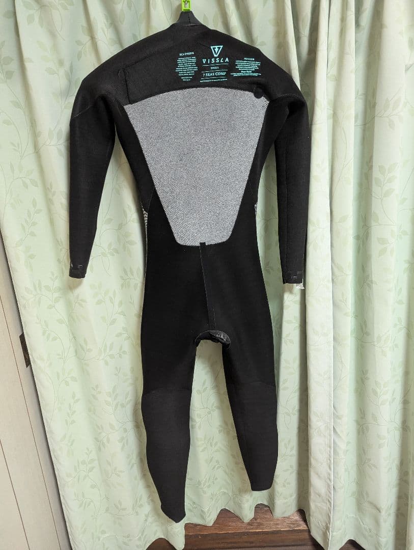 VISSLA ブラック フルスーツ　3㎜×2㎜