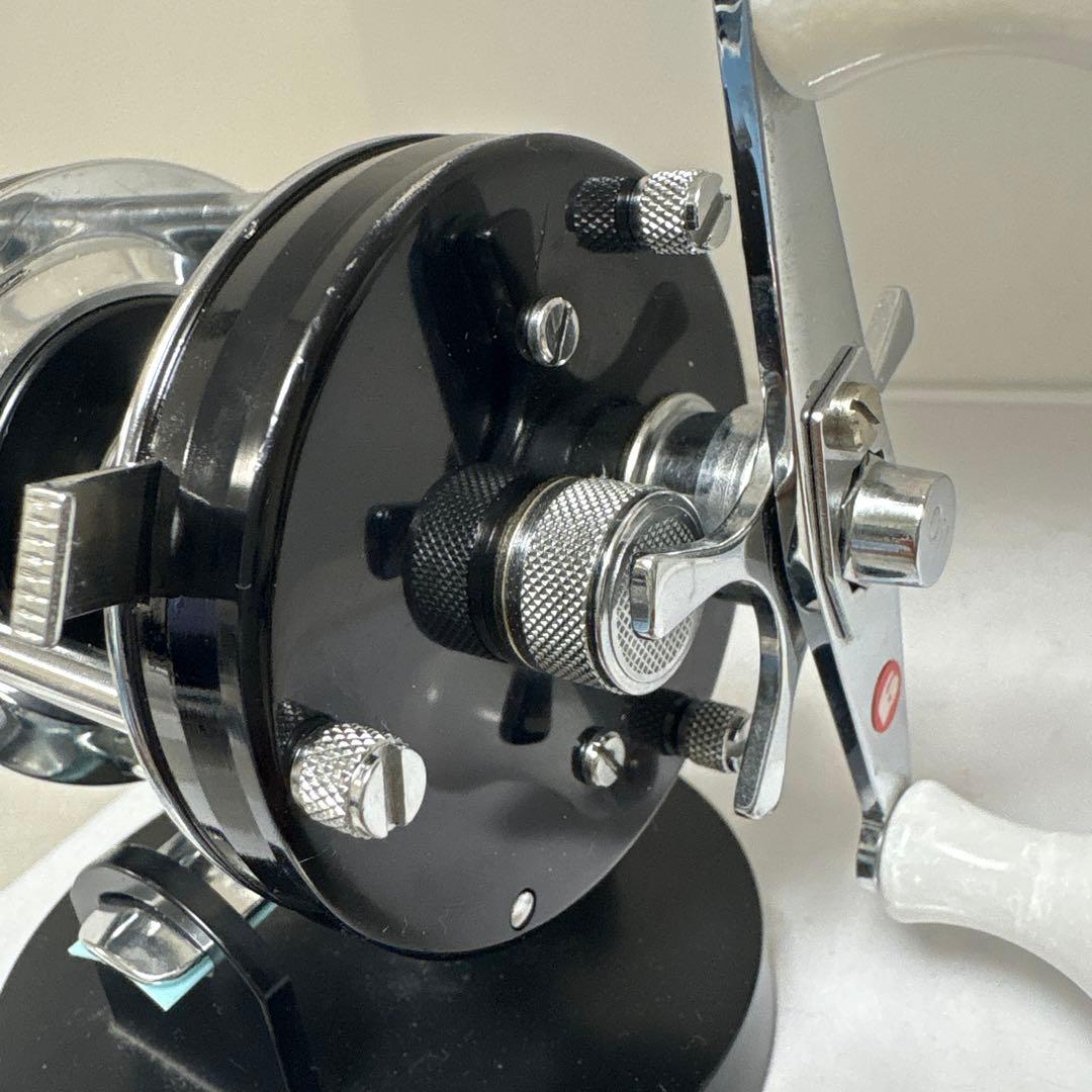 ABU Ambassadeur 5000C ベイトリール