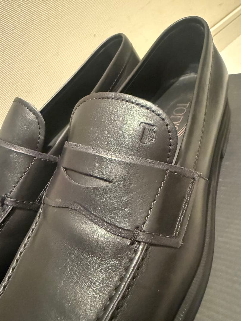 【最終値下げ】トッズ　メンズ　ローファー　サイズ8 1/2 27.5cmほど