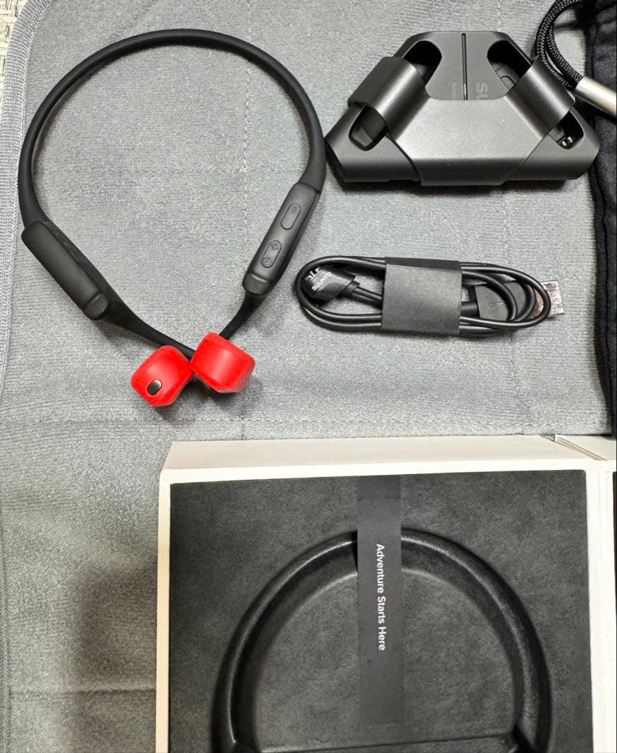 【ほぼ未使用】SUUNTO WING 骨伝導イヤフォン