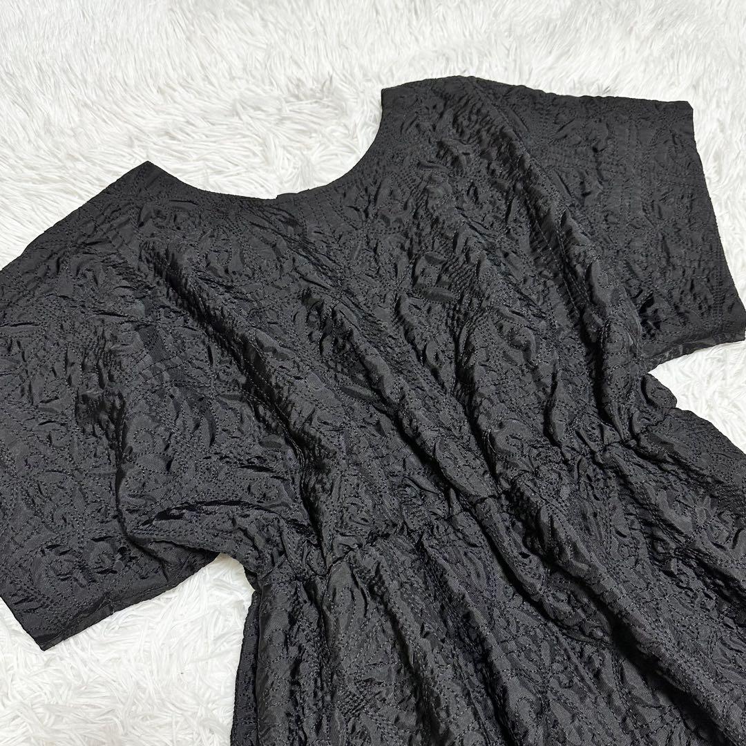 tomo●2025年●BEARDSLEY キルティングコクーンワンピース