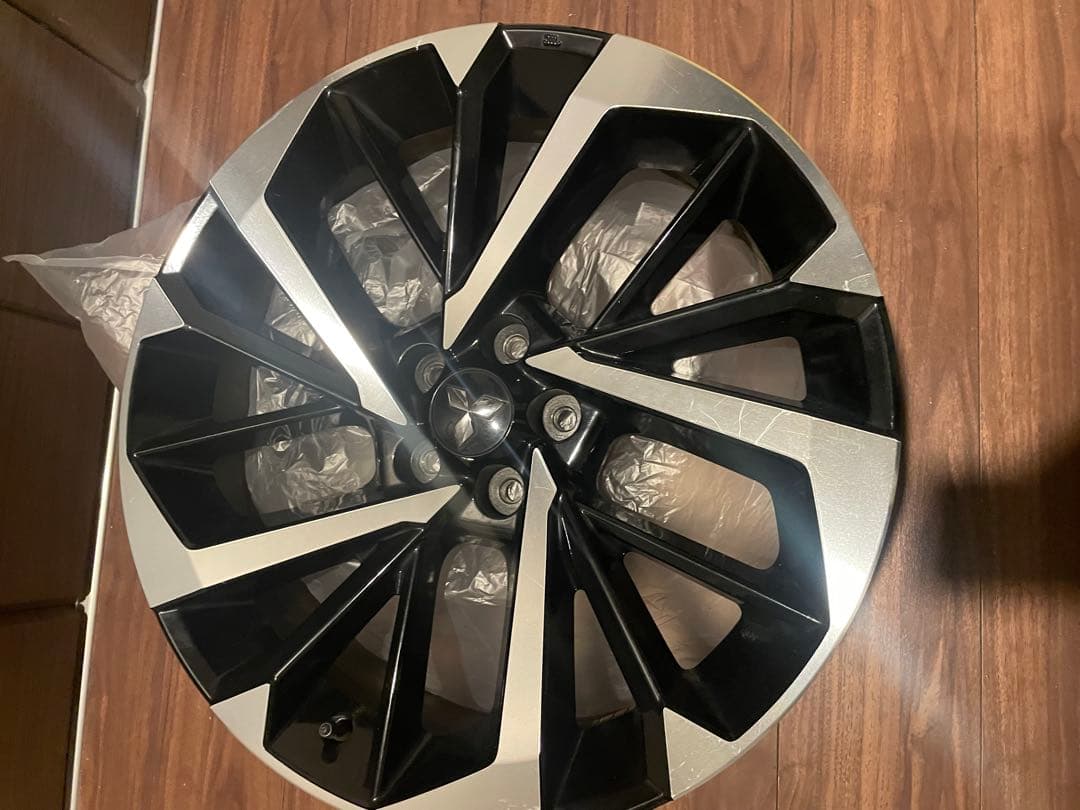 20インチ ホイール ブラック シルバー