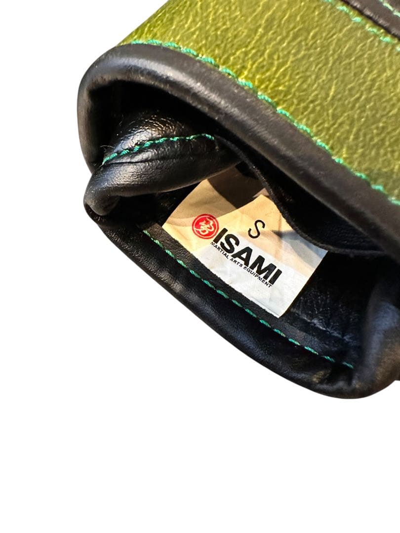 希少！関係者のみ！那須川天心サイン入り！RIZIN 格闘技 グローブ S新品