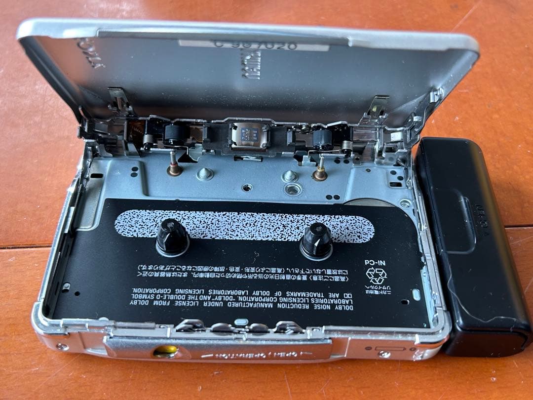 SONY ポータブルカセットプレイヤー　WM-EX9　シルバー　ジャンク