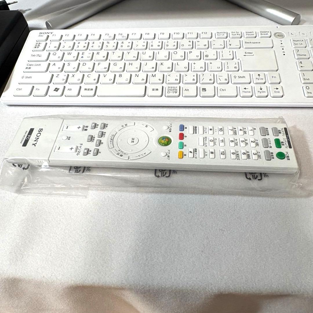 中古　VAIO オールインワンPC ホワイト　VPCL247FJ/WI