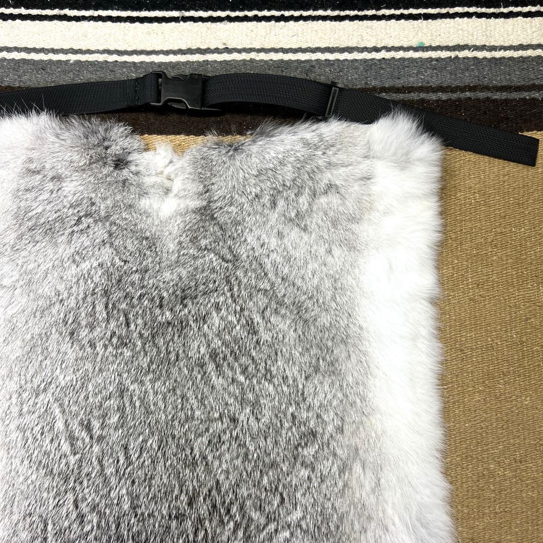 極上特大　ラビット尻あて　座布団　ウサギ毛皮敷物　キャンプ　登山　スキー　チェア