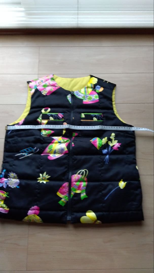 レオナールスポーツ　リバーシブル　中綿ベスト　美品