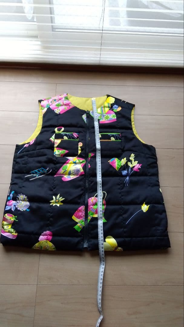 レオナールスポーツ　リバーシブル　中綿ベスト　美品