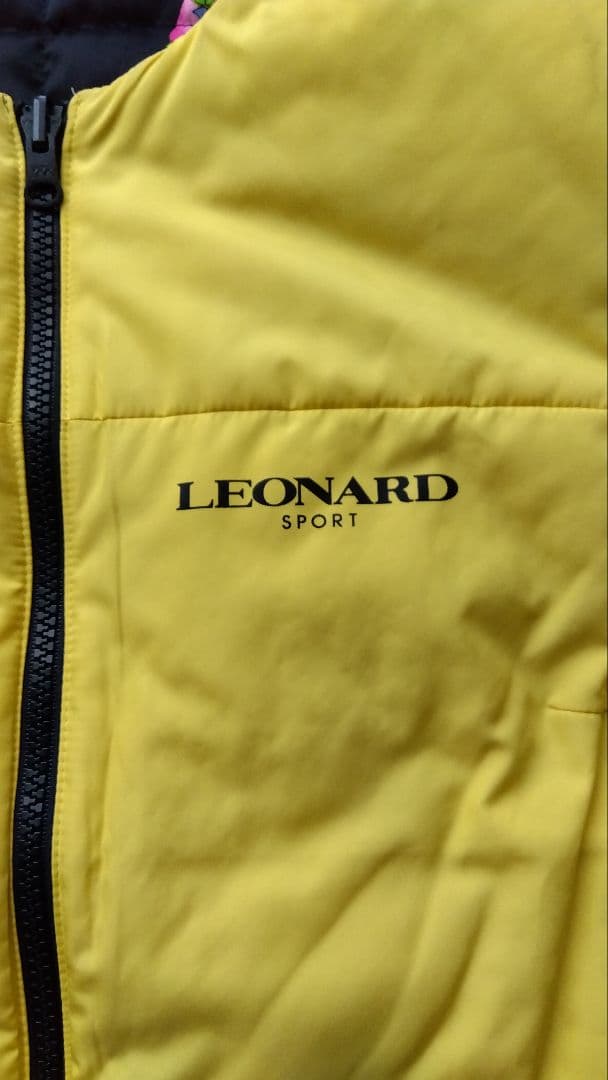 レオナールスポーツ　リバーシブル　中綿ベスト　美品