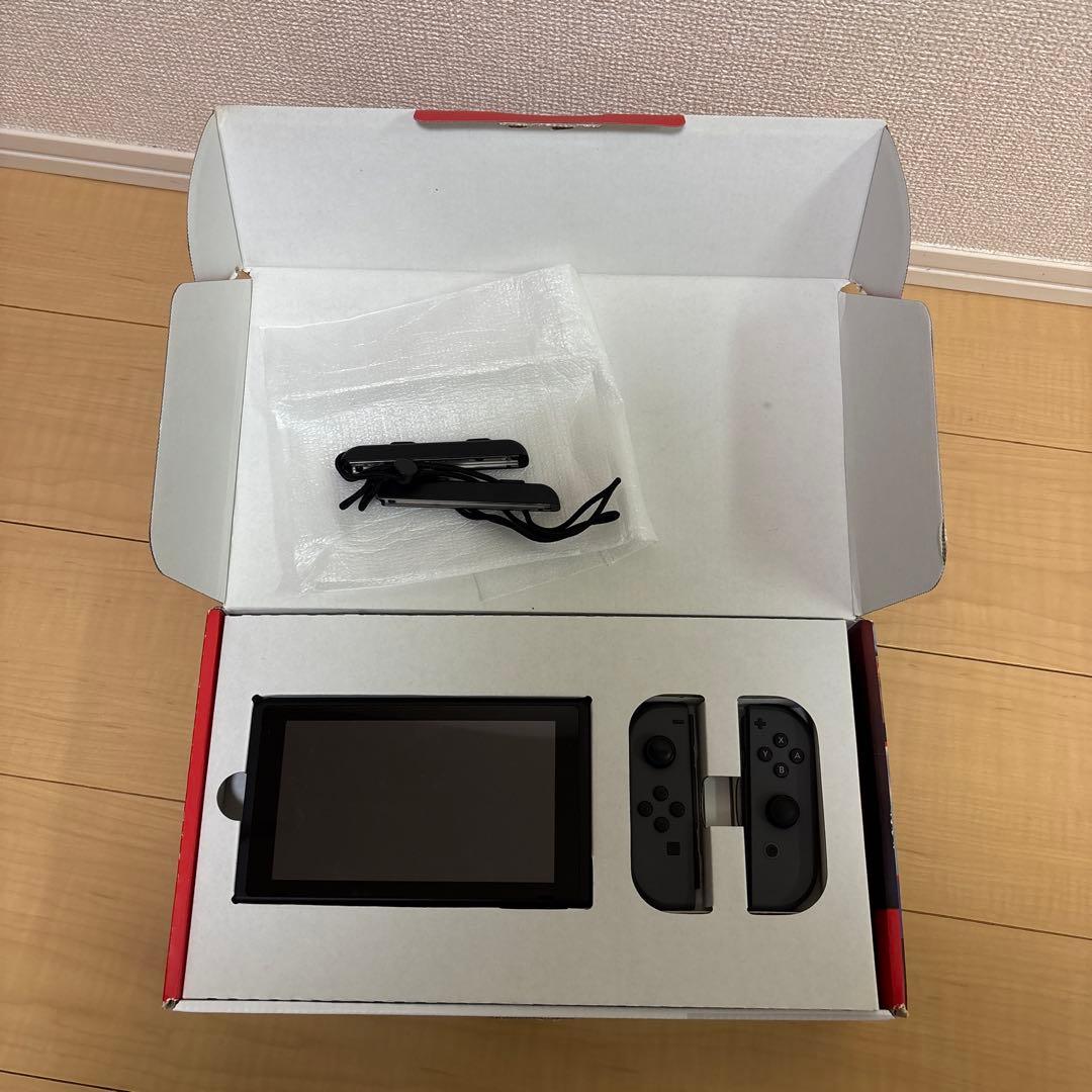 【値下げ】Nintendo Switch 本体 + ゲームカセット7個