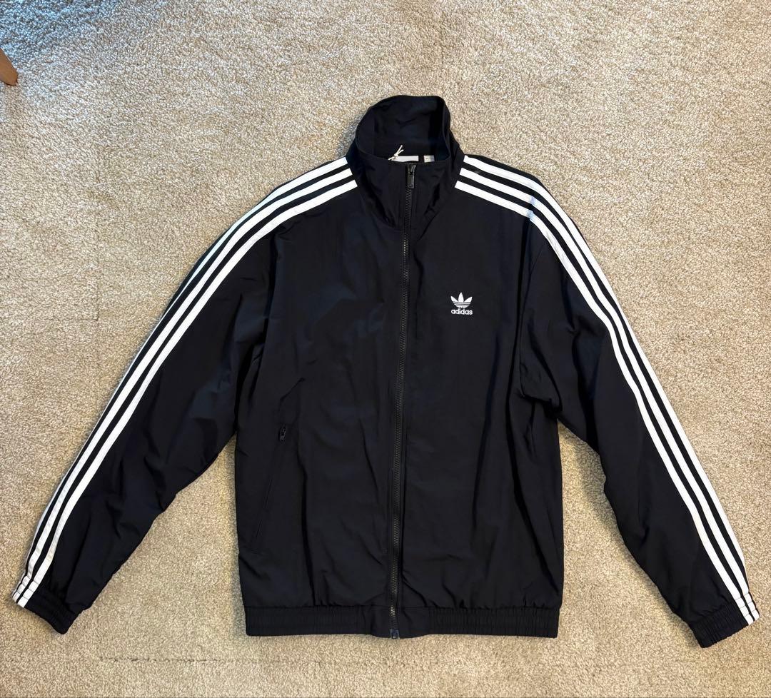 adidas ジャージ　セットアップ