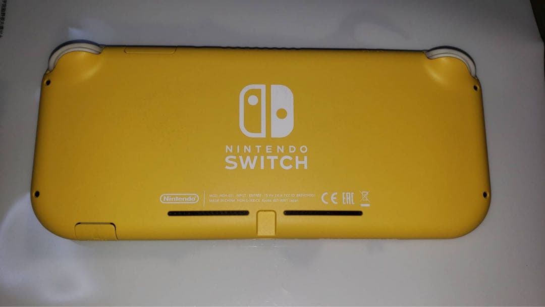 Nintendo Switchライト 本体 イエロー ジャンク