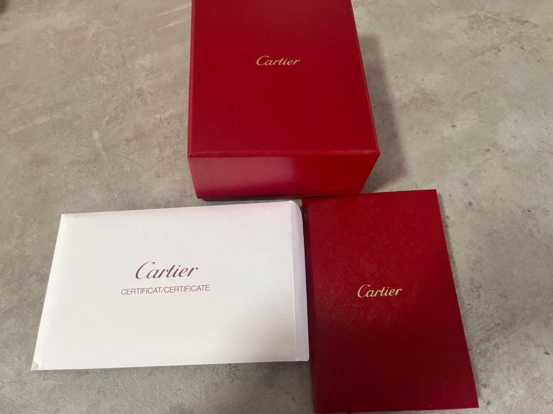 Cartier ダムールイヤリング　XSホワイトゴールド