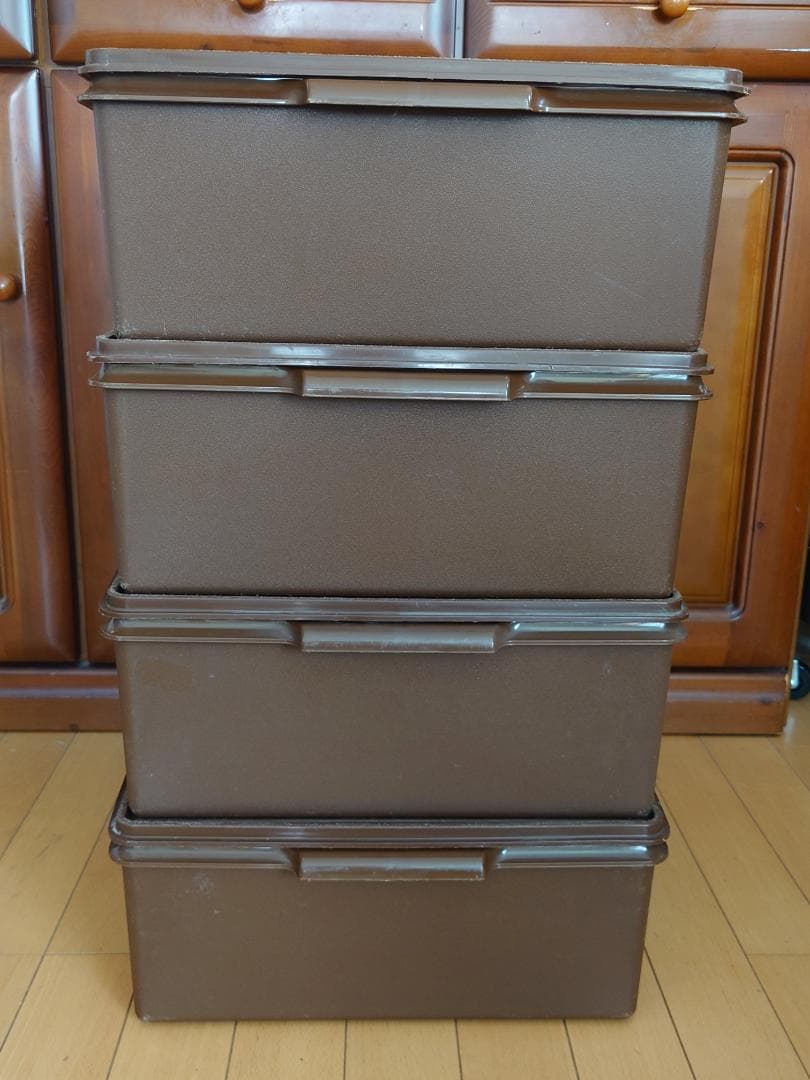 Ouioui　 タッパーウェア スーパーケース ブラウン4個ブラック3個