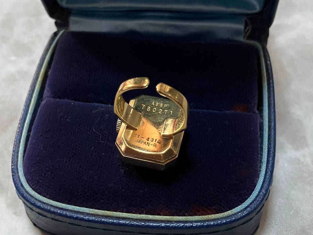 なかなか綺麗な稼働品❗️SEIKO/セイコーカットガラス手巻リングウォッチ