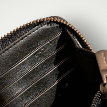 ロート用 新品訳ありCOACH × Gary Baseman コラボ長財布