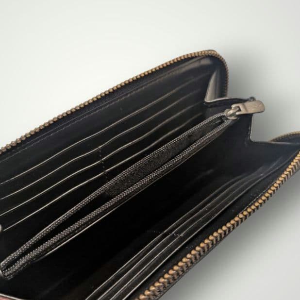 ロート用 新品訳ありCOACH × Gary Baseman コラボ長財布