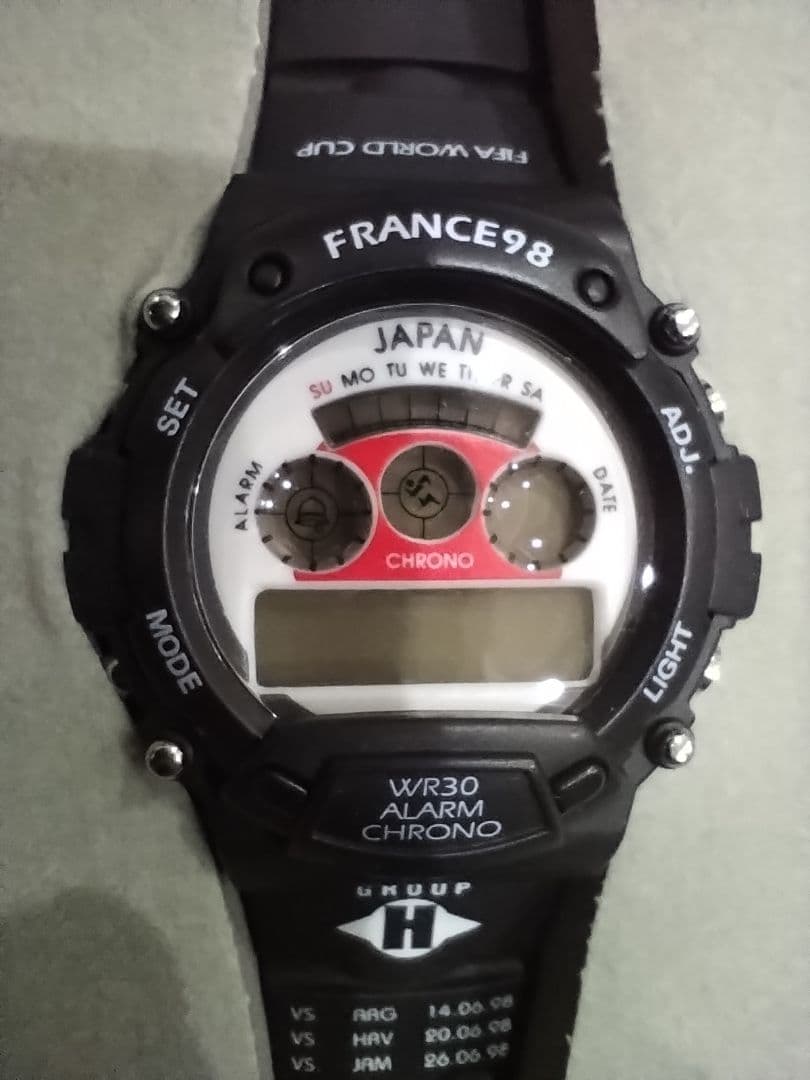 未使用美品！FIFAワールドカップ1998時計セット 全32本限No.0154