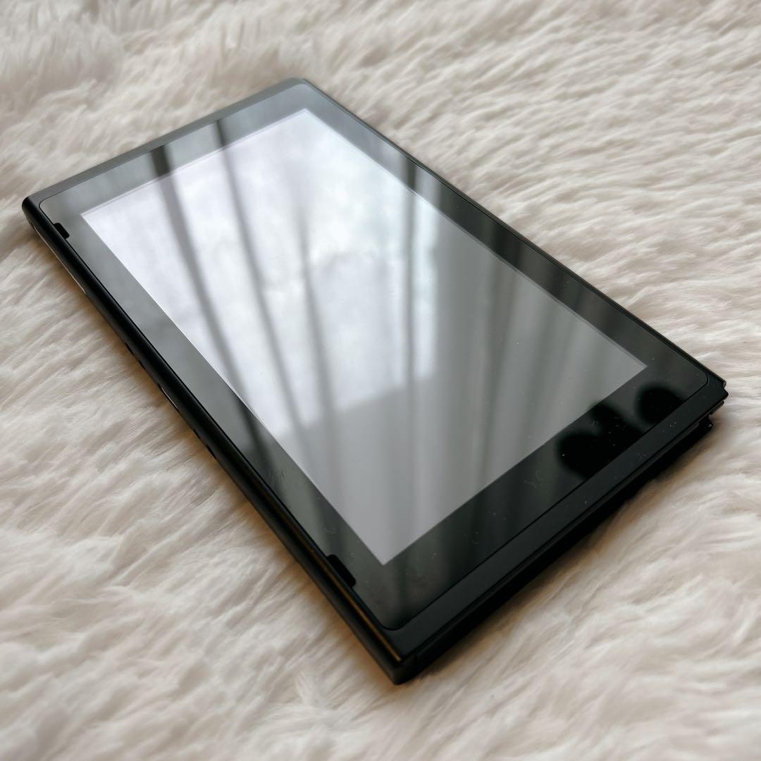 【美品】Nintendo Switch 本体 2017年製 液晶キズなし