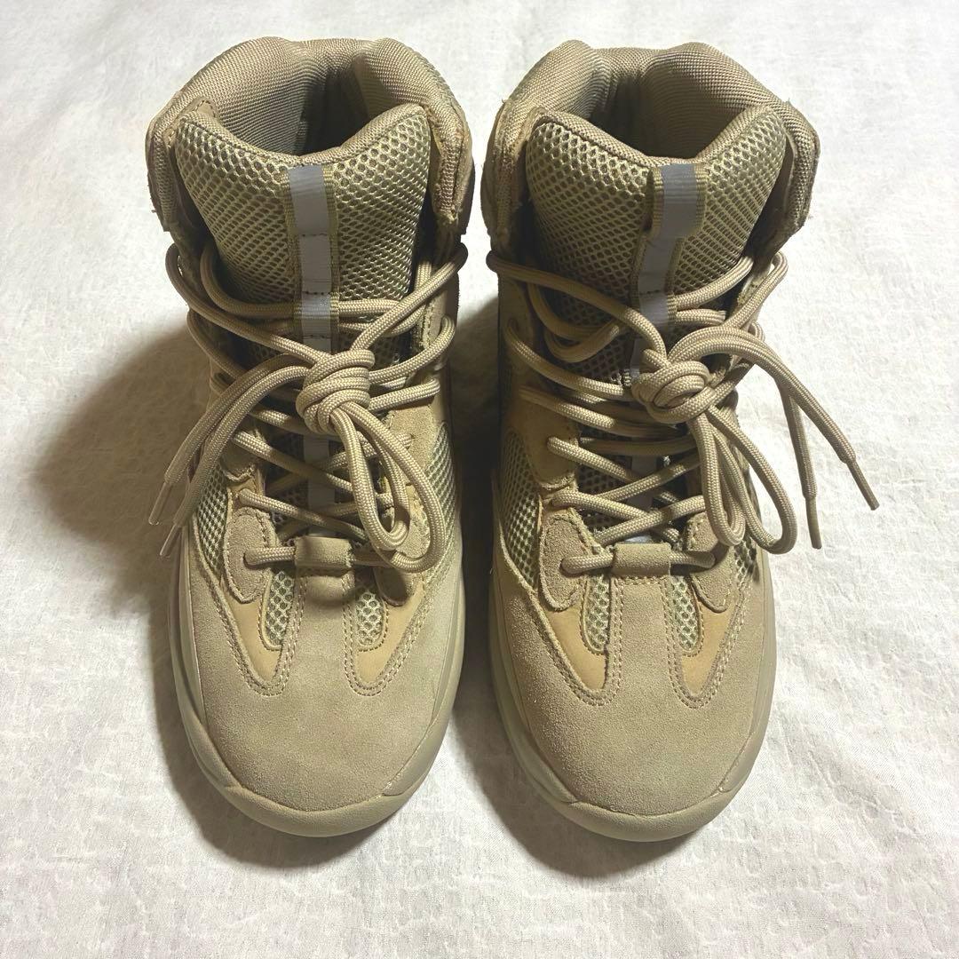 yeezy season 6 desert boots ベージュ