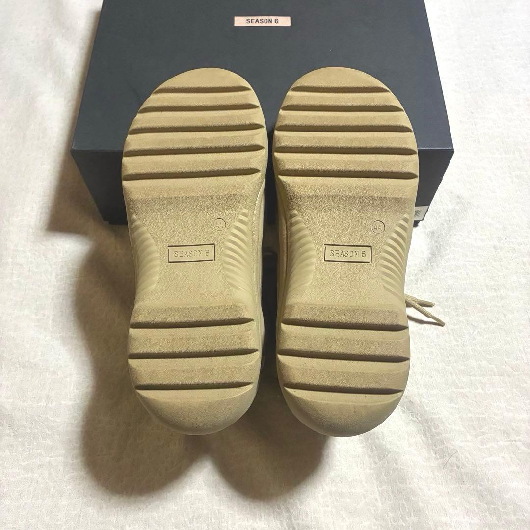yeezy season 6 desert boots ベージュ
