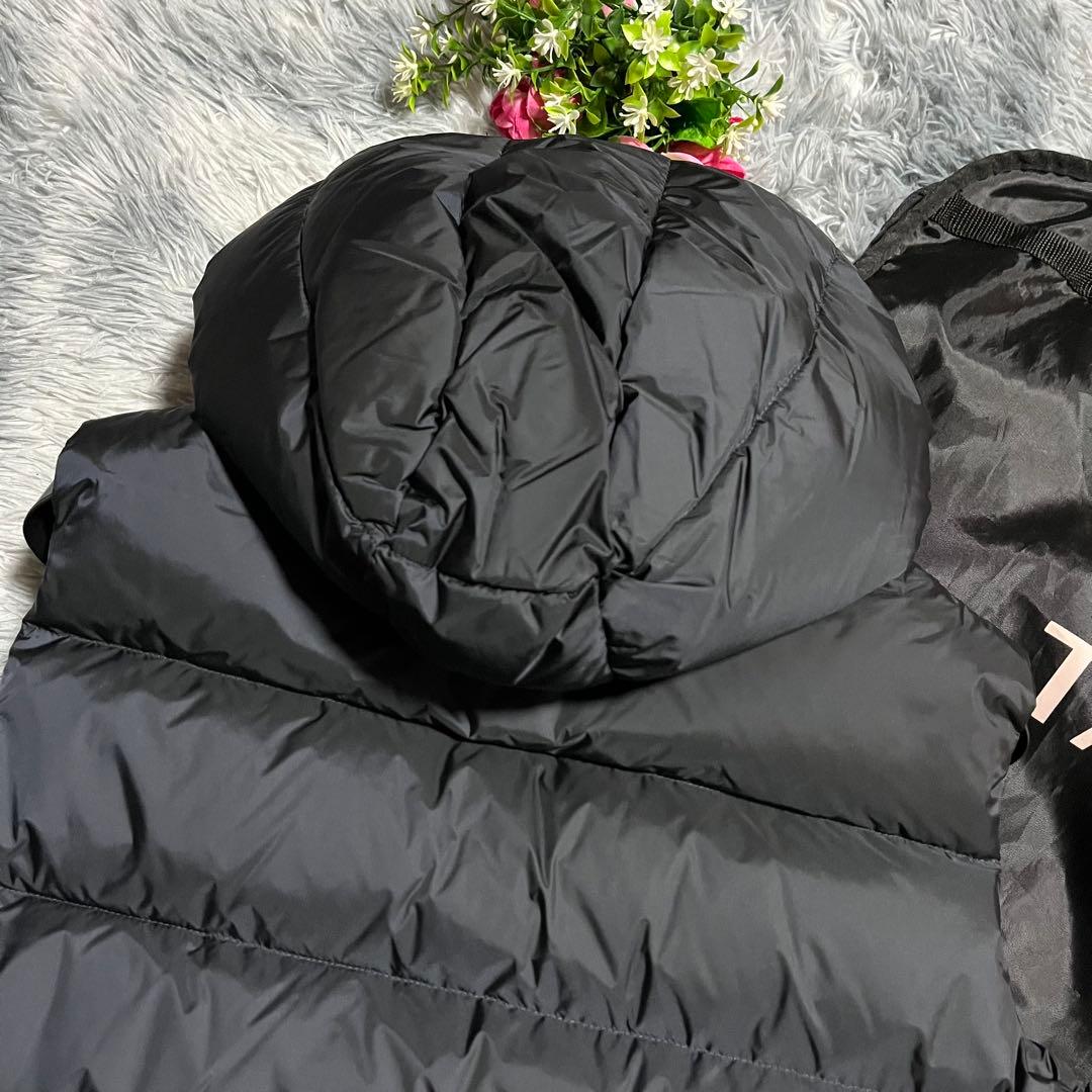 未使用　23AW TATRAS ダウンベストPOSEIDONE 紺　03 L