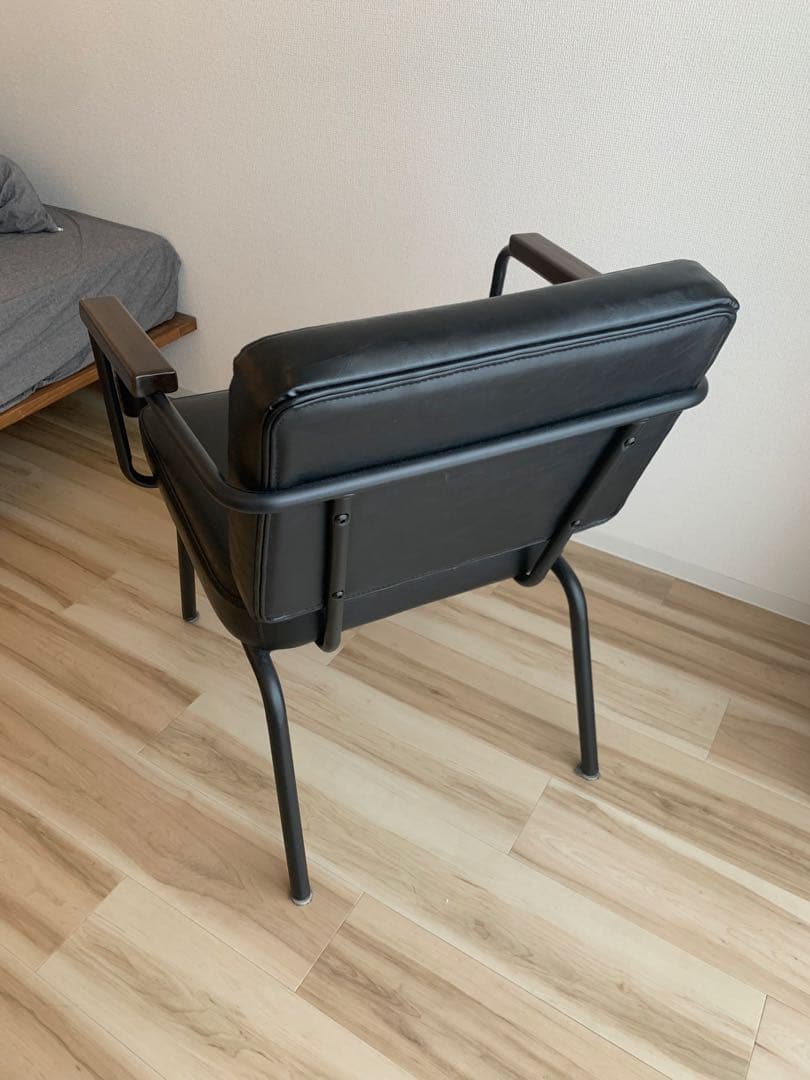 LOWYA 1人掛けソファ ダイニングソファ ヴィンテージ調　一脚