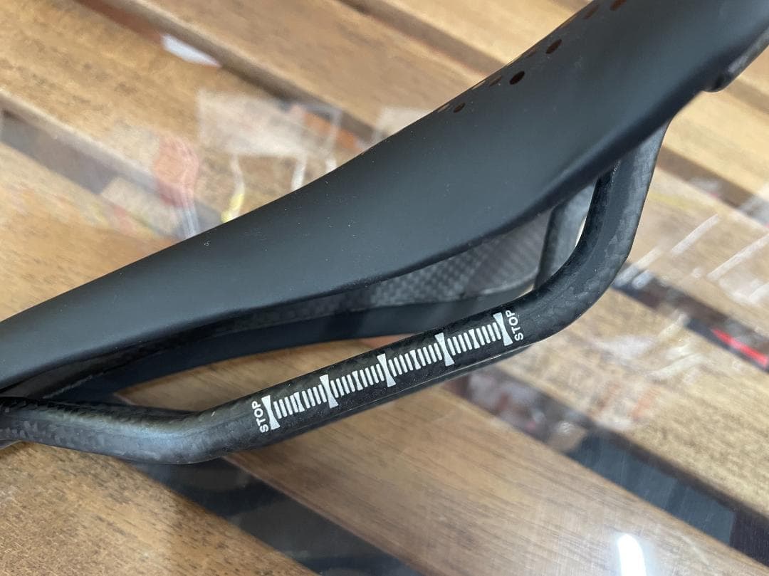 YOELEO（ヨーレオ） CL MAX 超軽量カーボンサドル