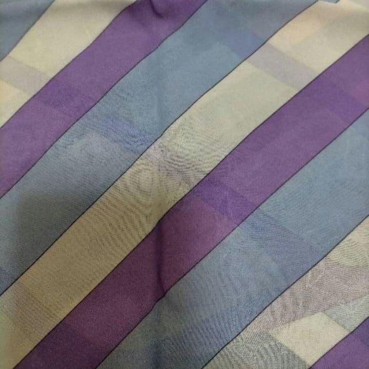 正規品新品未使用のエミリオプッチの大判ショールスカーフ　シルク　イタリア製