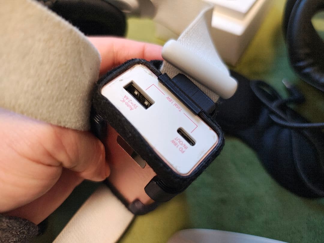 【付属品多数】（） Quest 2 VRヘッドセット