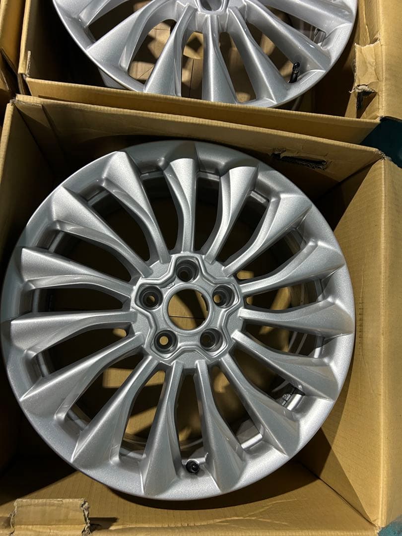 FIAT500X 純正18inch アルミ4本