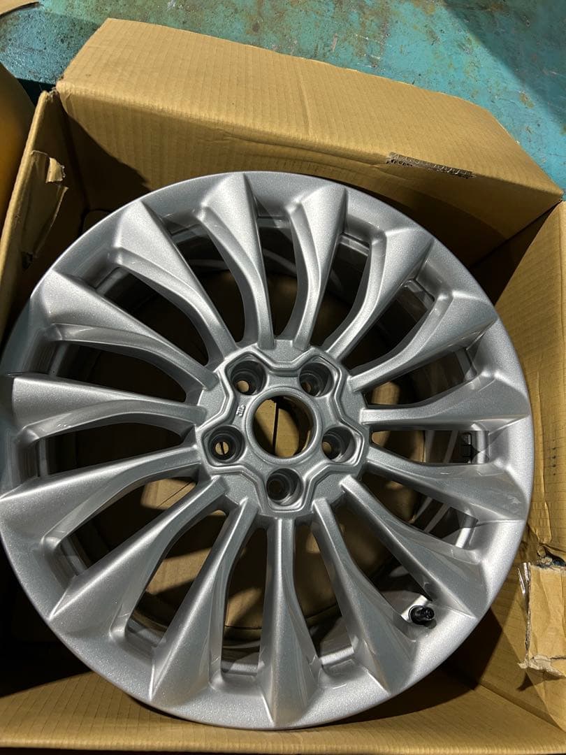 FIAT500X 純正18inch アルミ4本