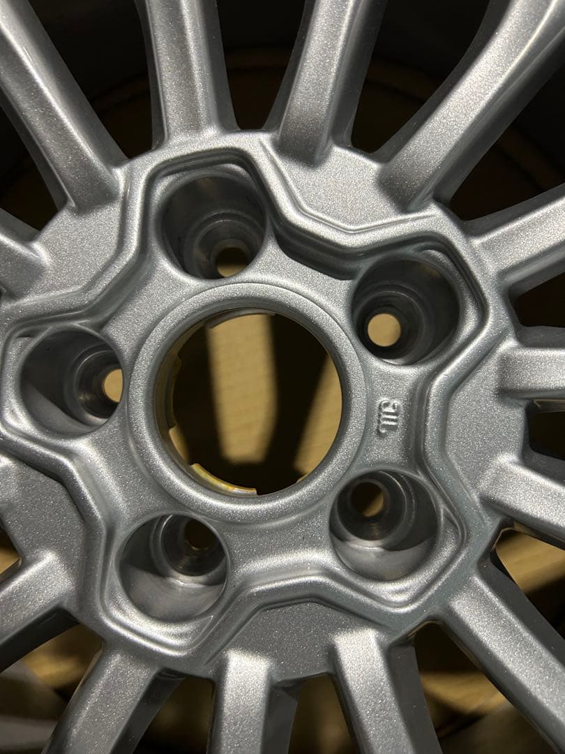 FIAT500X 純正18inch アルミ4本