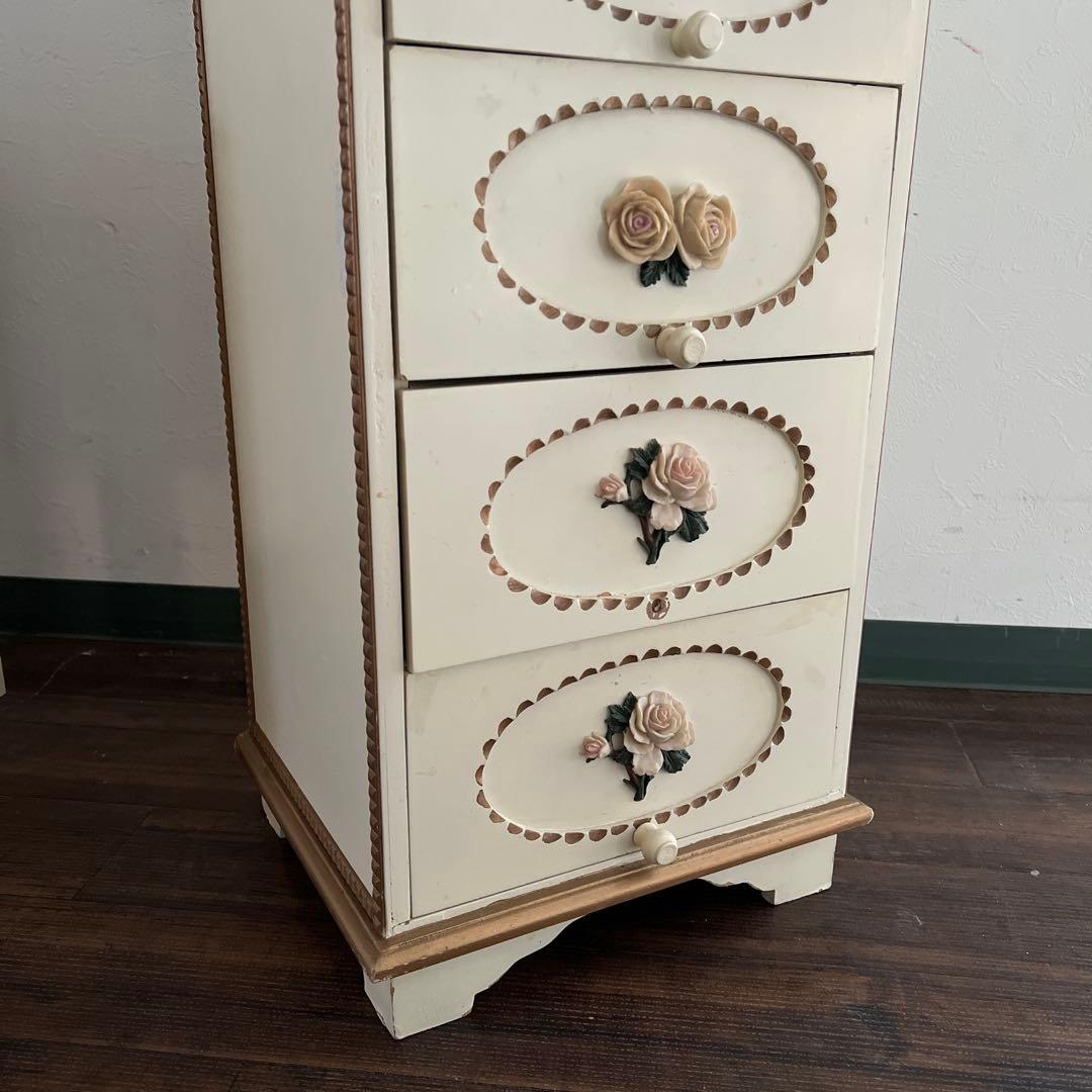 k517r122 フレンチカントリー調 スリムな木製チェスト ローズレリーフ