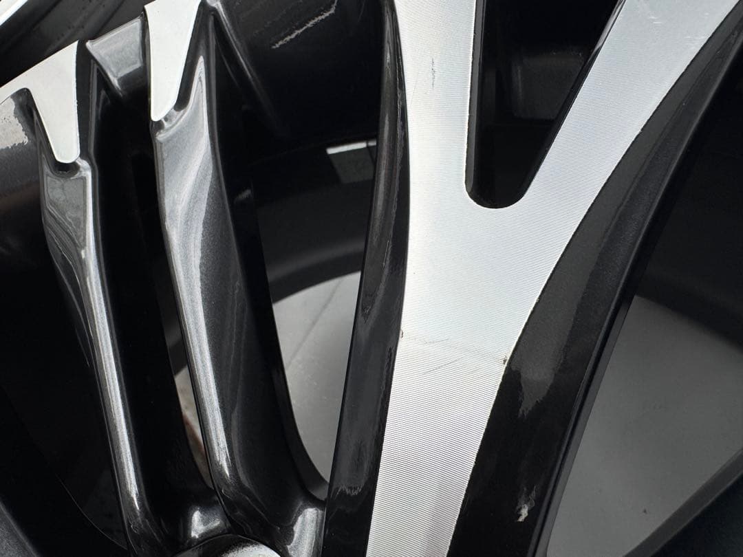 16日まで送料込み‼︎新車外し‼︎ ヤリスクロス Z 純正18インチホイール　③