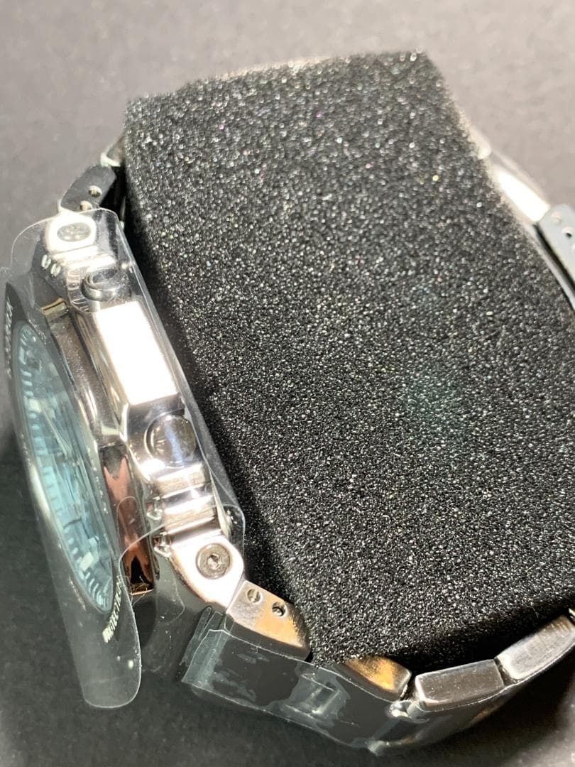 新品未使用・G-SHOCK GM-2110D-2AJF