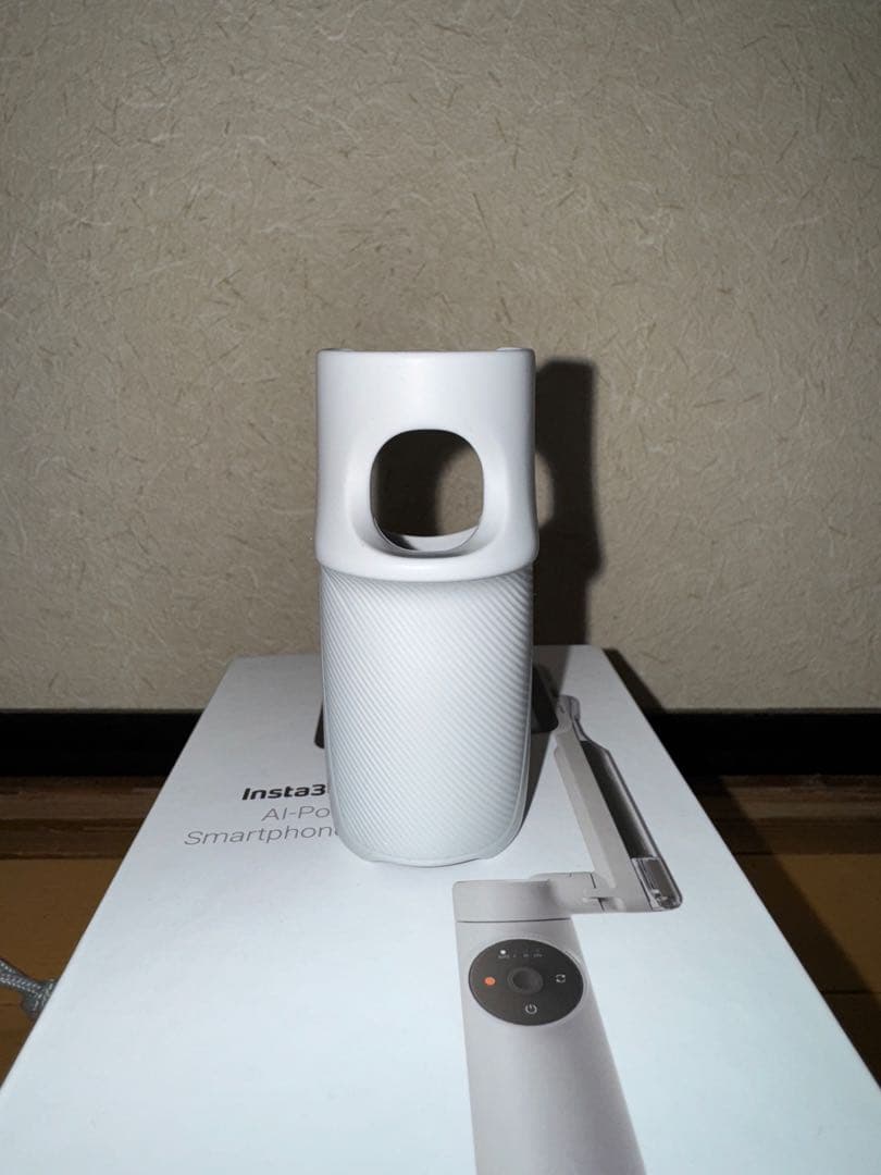 スマホアクセサリー Insta360 Flow(2023)