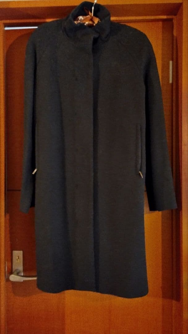 値下げ　Burberry 黒 ロングコート