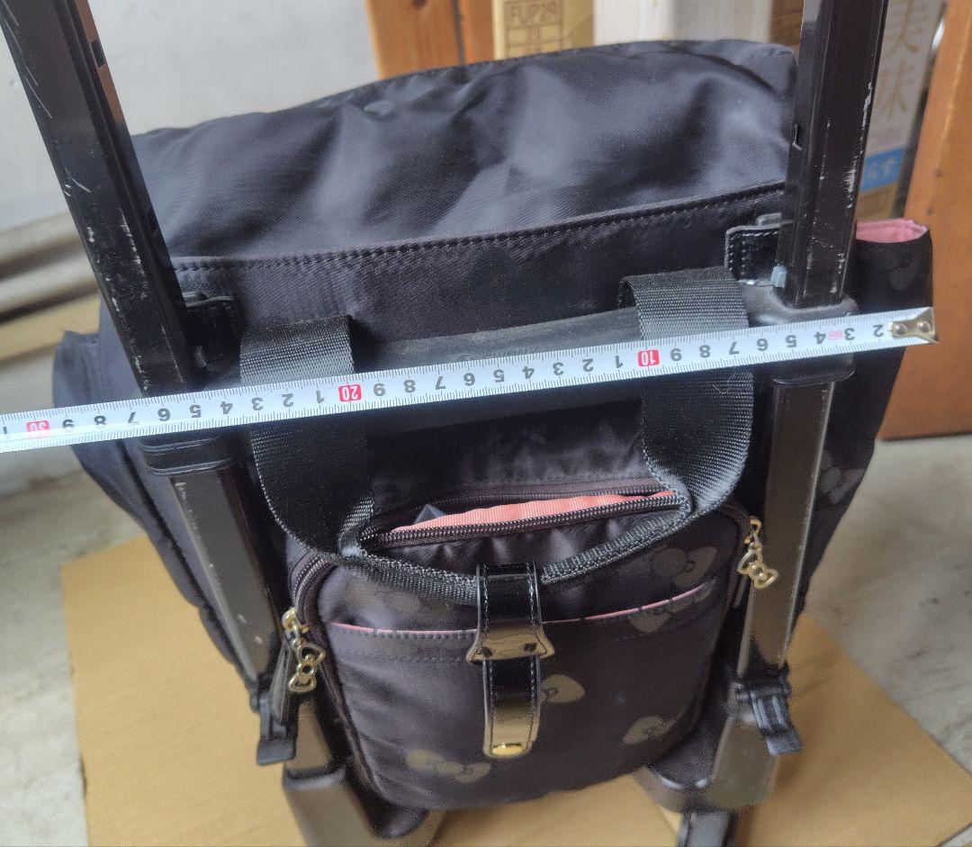 スワニー　キャリーバッグ　ハローキティ