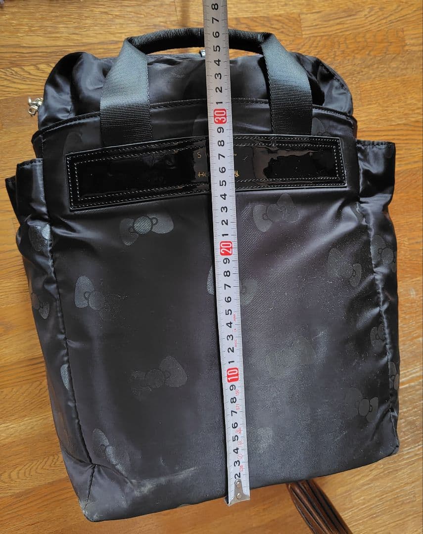 スワニー　キャリーバッグ　ハローキティ