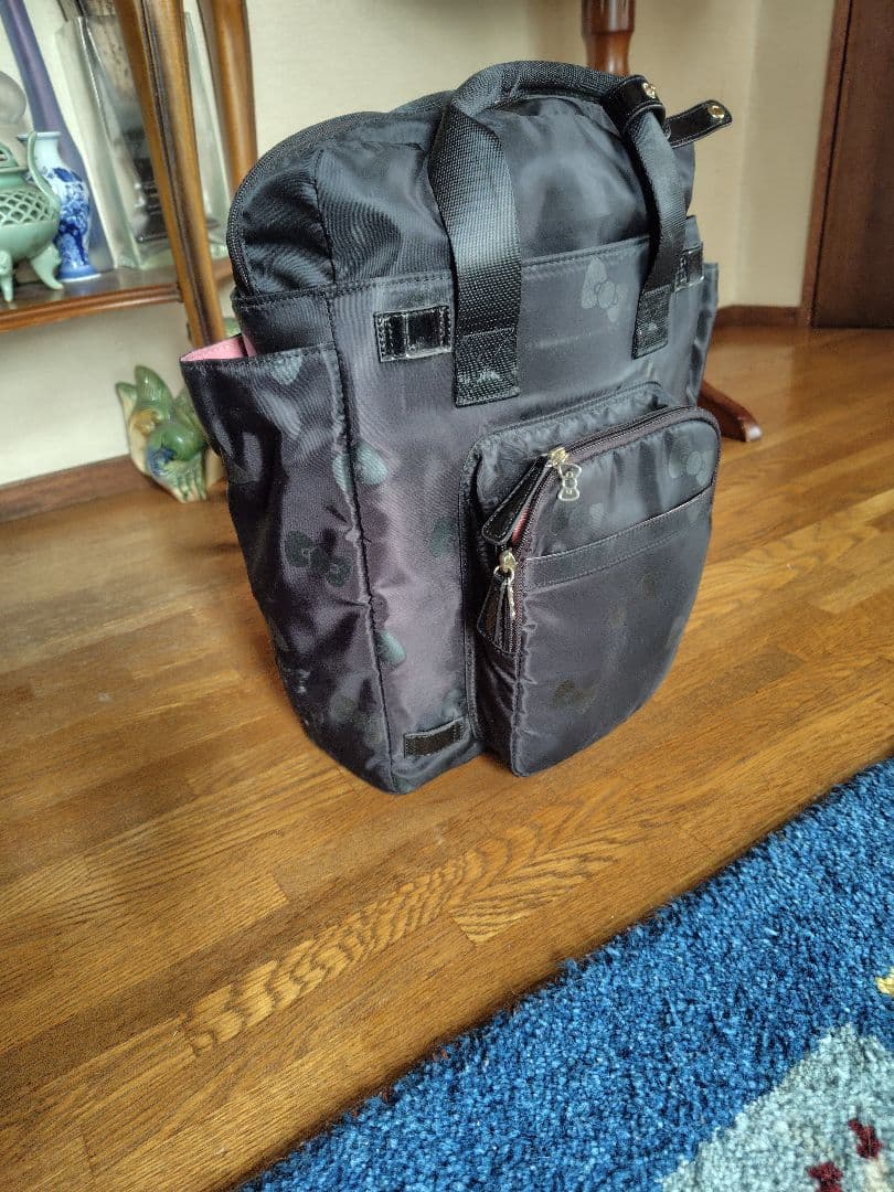 スワニー　キャリーバッグ　ハローキティ