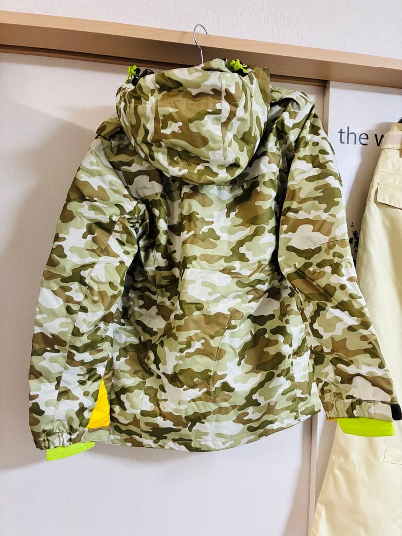 美品 スノーボードウェア レディース Sサイズ 上下セット