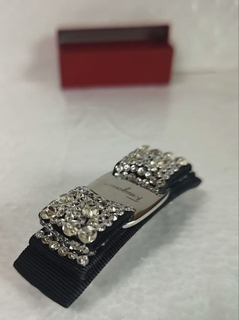 【サルヴァトーレフェラガモ】バレッタ