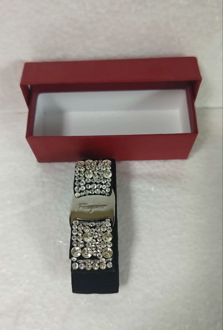 【サルヴァトーレフェラガモ】バレッタ