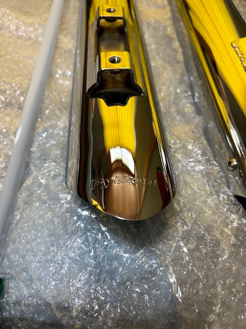 ハーレー　マフラー　python