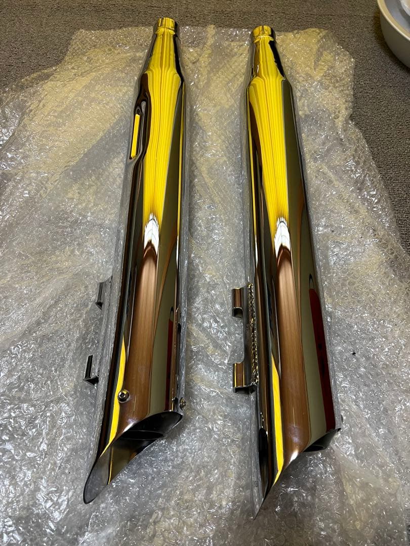 ハーレー　マフラー　python